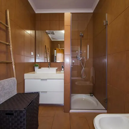 D09 - Porto De Mos Luxury Lagos