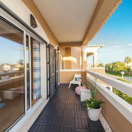 D09 - Porto De Mos Luxury * Lagos