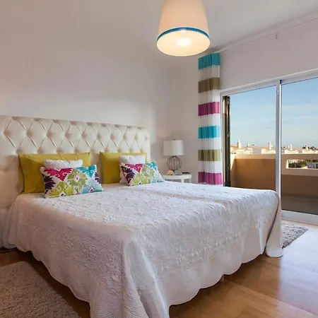 D09 - Porto De Mos Luxury * Lagos