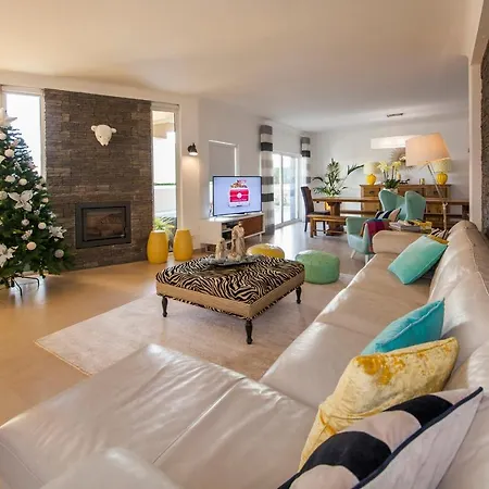 D09 - Porto De Mos Luxury Villa